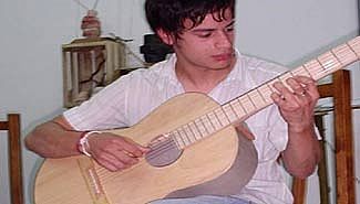 guitarraidentidad.jpg