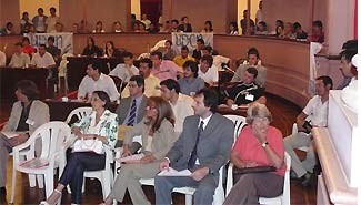 jovenesReforma.jpg