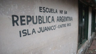 EscuelaAbandonadaUruguay.jpg