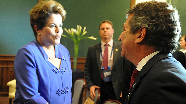 UrribarriDilmaRousseffBrasil20120618.jpg