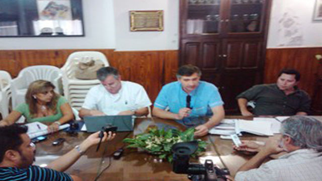 ConferenciaPrensaCirculoMedicoLaPaz20121212.jpg