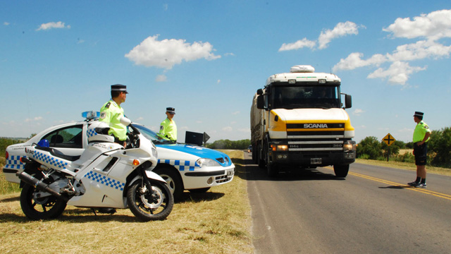 OperativoVeranoSeguroPoliciaRuta_20131901.jpg