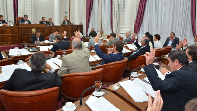 Senadoprogramamascerca20130227.jpg