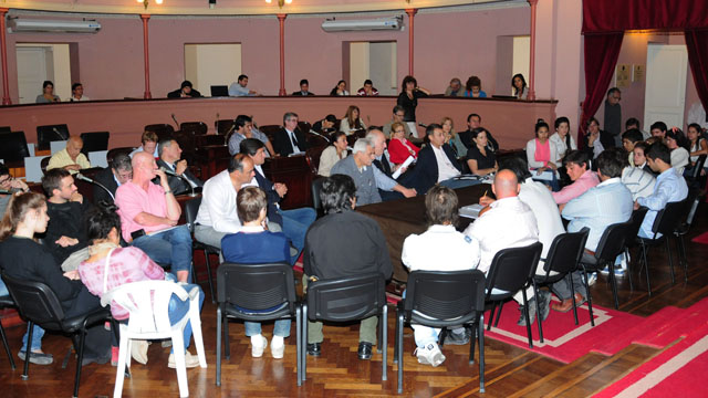 SecundariosDiputados20130418.jpg