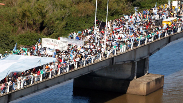 MarchaGualeguaychu2013uruguay.jpg