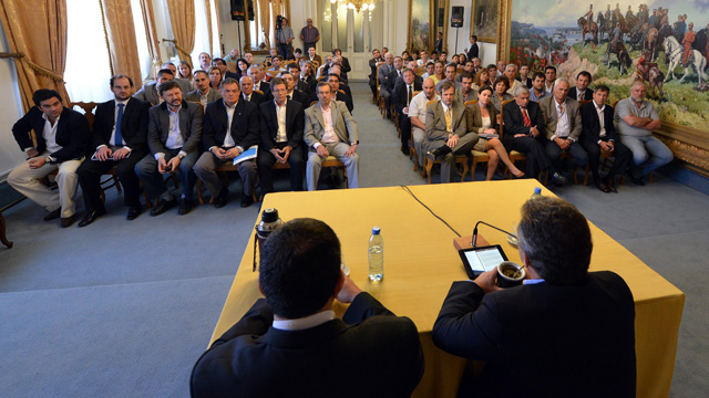 ReunionDeGabineteUrribarri20131107.jpg