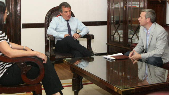 UrribarriCanaliReunionFrigorificoSanJose20131206.jpg