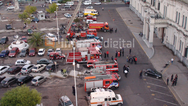 BomberosProtesta20130313.jpg