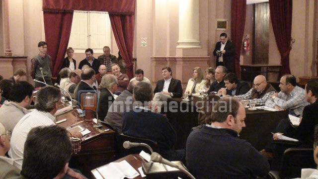 CampoMesaEnlaceLegisladres20140916.jpg