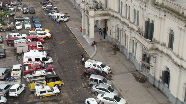 BomberosCasaGobiernoParana20141210.jpg