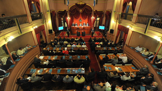 AsambleaLegislativaUrribarri20150215.jpg