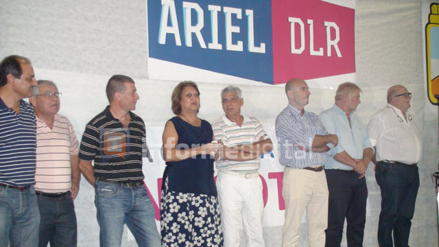 DeLaRosa4Lanzamiento20150318.jpg