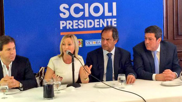 MnicaLopezScioli20151001.jpg