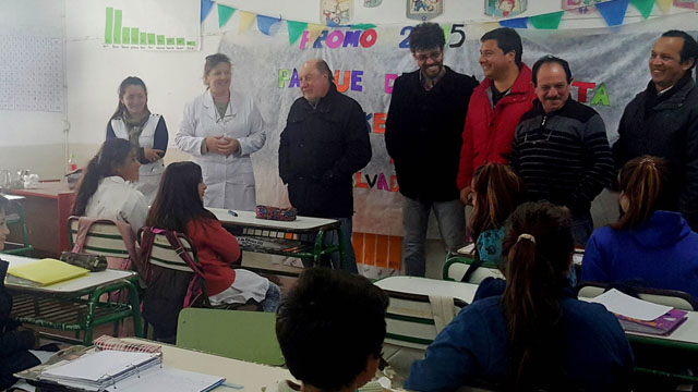 BustiZavalloEscuela20151009.jpg