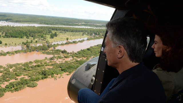 MauricioMacriInundaciones20151227.jpg