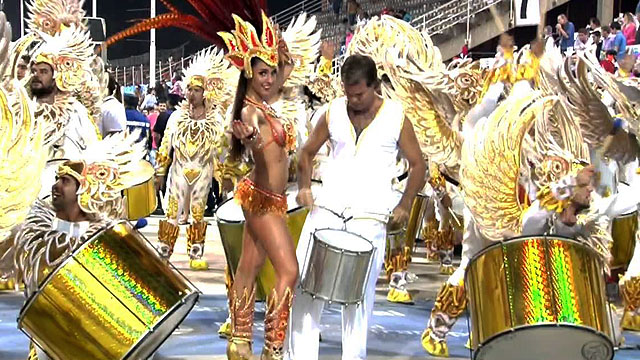 PiaggioBailarinaCarnaval2.jpg