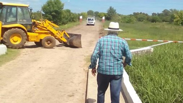 acceso balneario villaguay.jpg