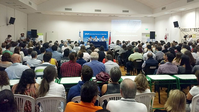 AsambleaUniversitariaUNER.jpg