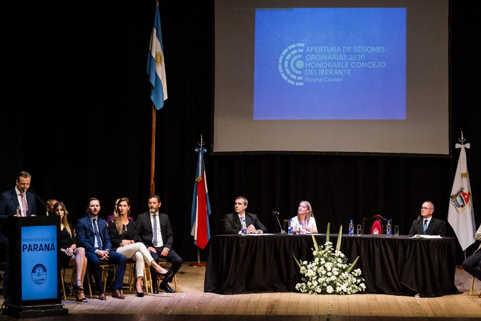 Bahl abrió el período de sesiones del Concejo.