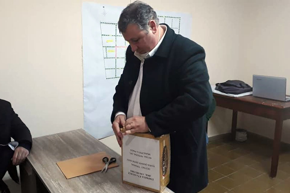 Licitación para retroexcavadora