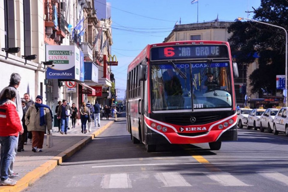 colectivo transporte urbano 