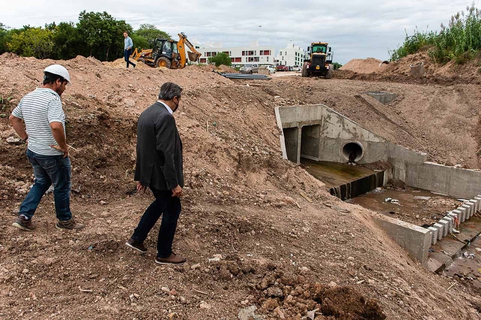 Avances en la nueva alcantarilla del arroyo Tuyucuá