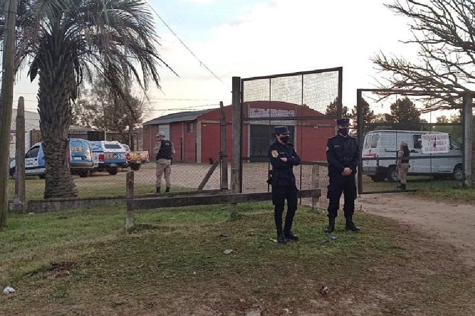 allanamiento policias detenidos 3