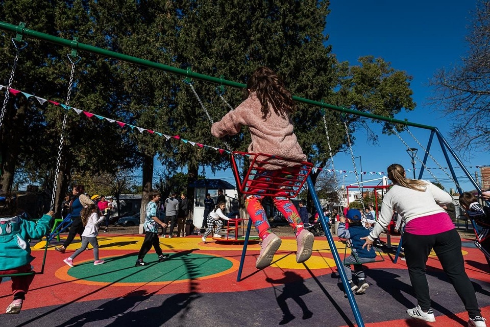 Un plan integral para recuperar las plazas de Paraná