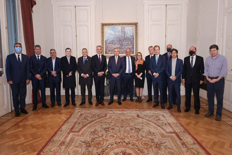 Alberto Fernández se reunió con Gustavo Bordet y otros mandatarios provinciales en Casa Rosada.