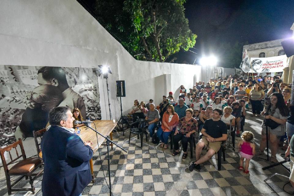 La sede central del PJ en Paraná fue el escenario para la celebración en Entre Ríos.