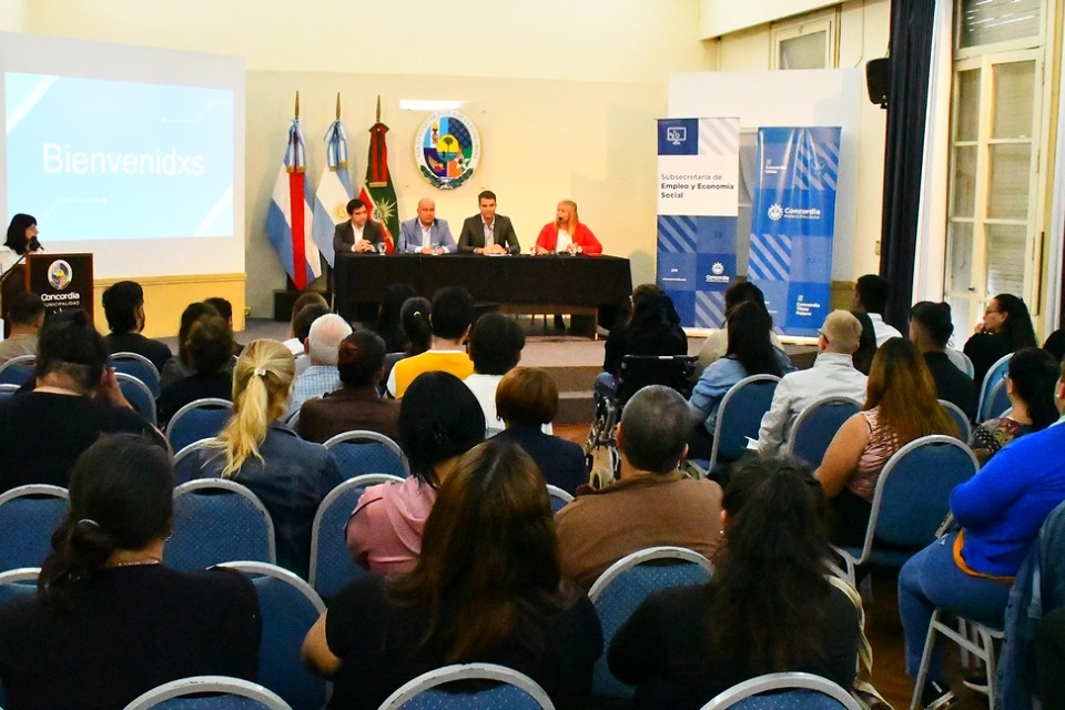 Emprendedores: Comenzaron los cursos de gestión empresarial