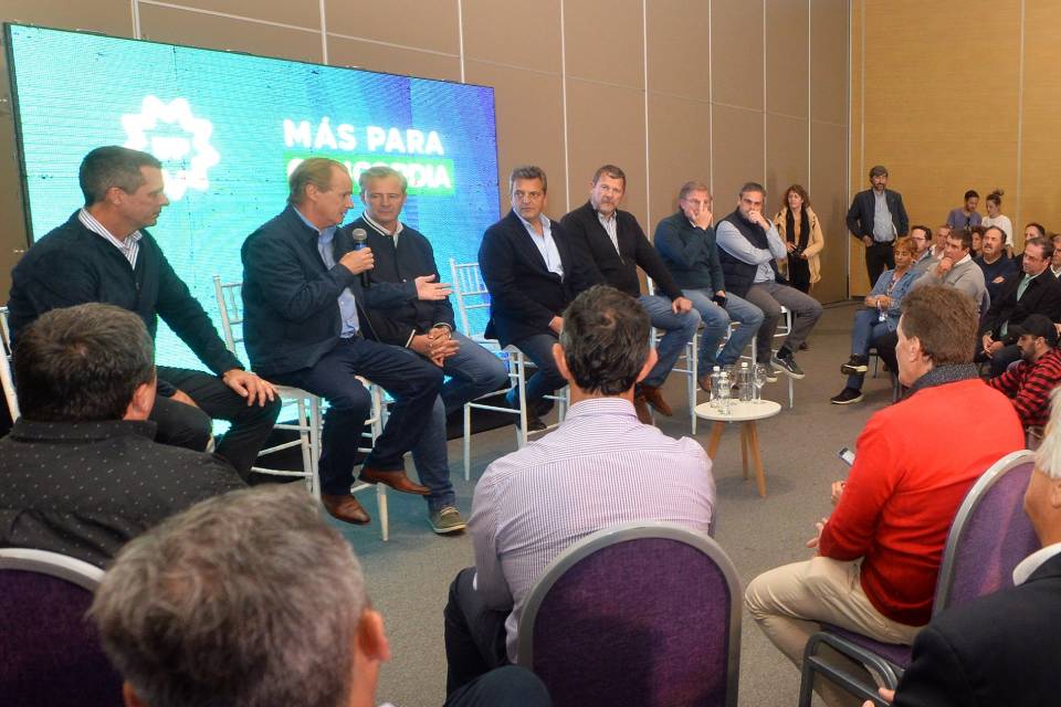 Massa, Bordet y Bahl realizaron acuerdos con el sector productivo
