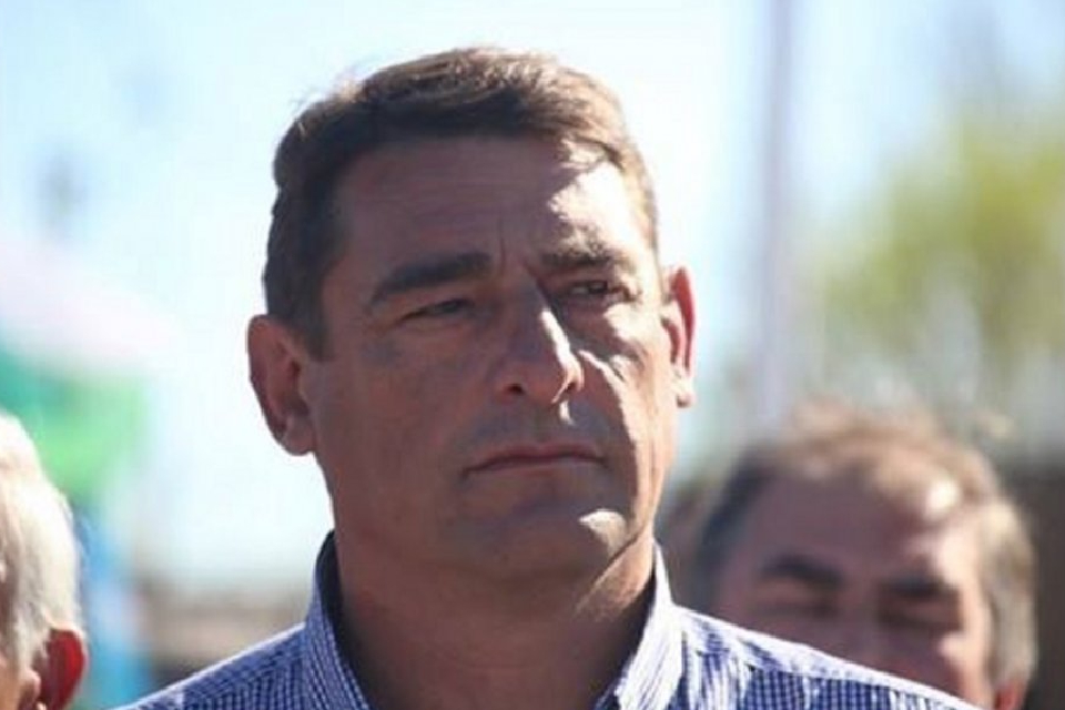 Néstor Landra, intendente de Tabossi.