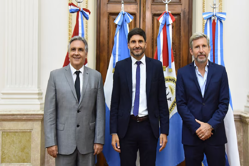 LlaryoraPullaroFRigerio